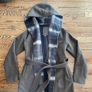 Vera Wang wool coat